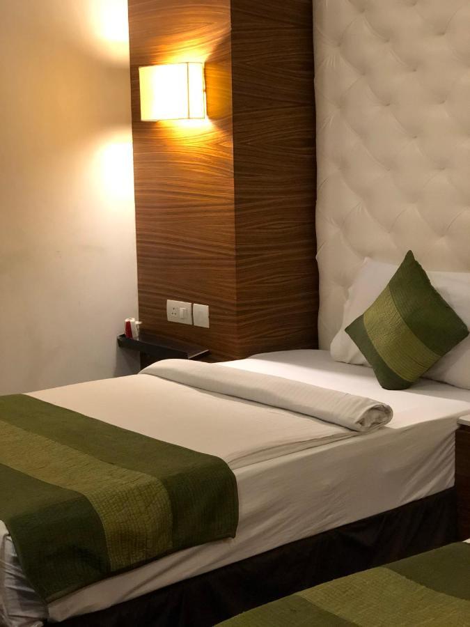 ניו דלהי Hotel Ivory 32 מראה חיצוני תמונה